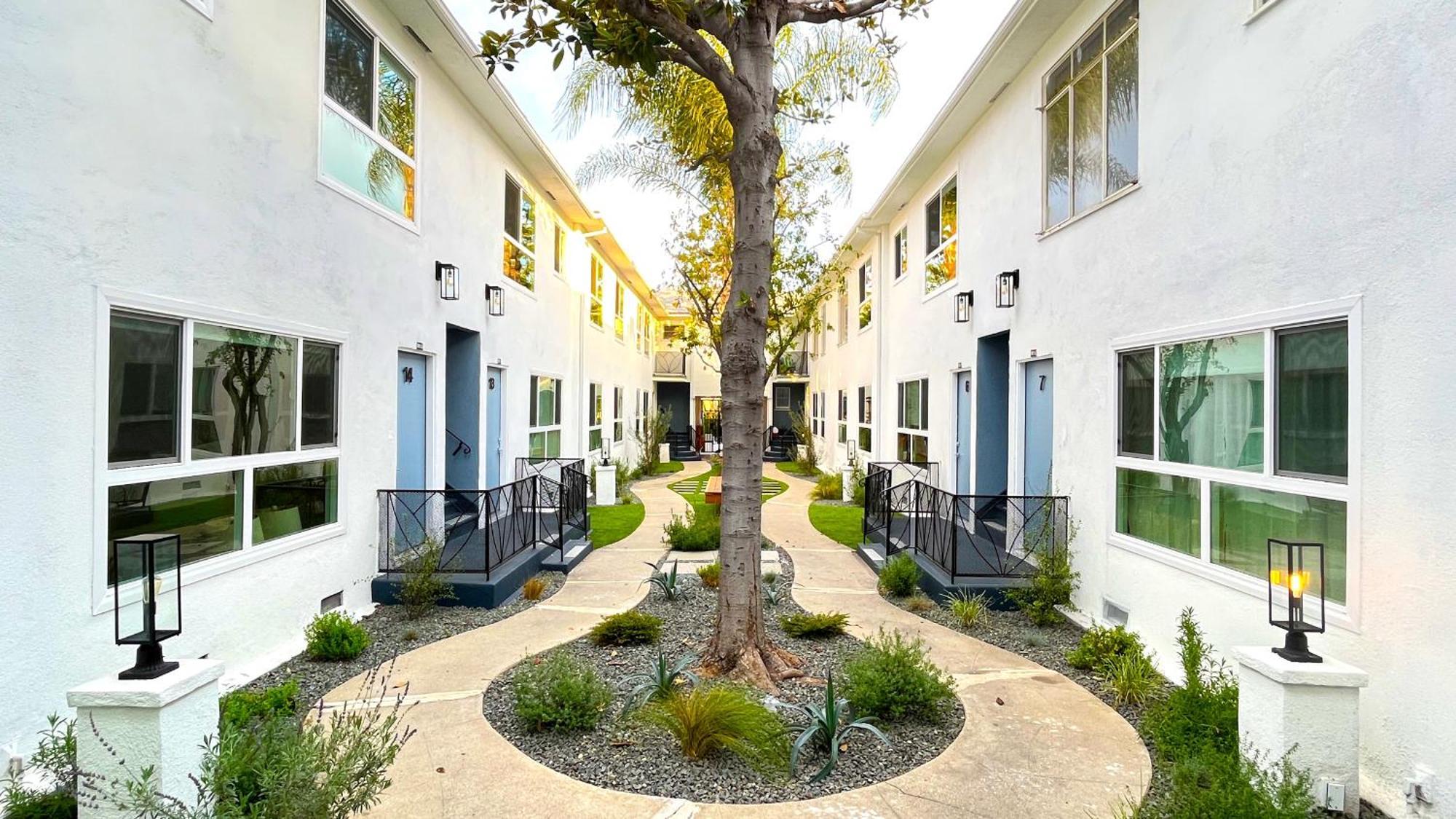 Hollywood/Thai Town Courtyard Apartment 洛杉矶 外观 照片